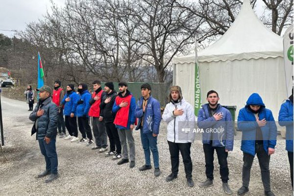 Sumqayıt Tibb Mərkəzində ağacəkmə aksiyası: “Ağaclar ağ ciyərlərimizdir” 