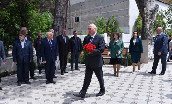 İcra başçısı Zeynalabdin qəsəbəsində parkın açılışında iştirak edib