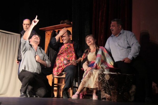 Sumqayıt Dövlət Dram Teatrı Bakıda çıxış edib