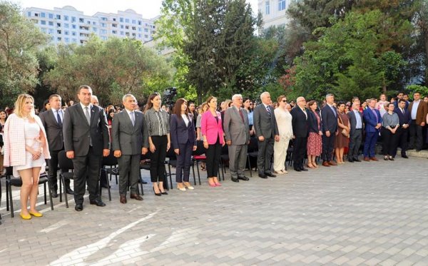 Deputat Müşfiq Məmmədli "Məzun günü"ndə iştirak edib - FOTOLAR