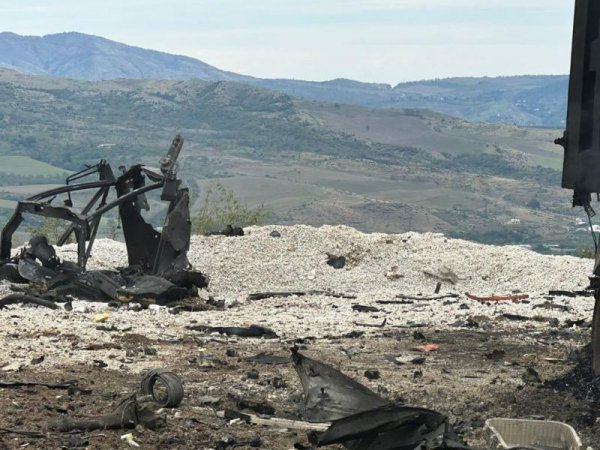 Mina partlayışlarının baş verdiyi yerdən dəhşətli FOTOLAR