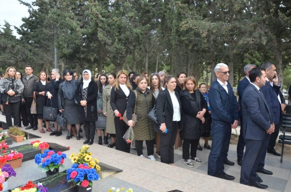 Qubadlının icra başçısı Sumqayıtda şəhidin məzarını ziyarət etdi  (FOTOLAR)