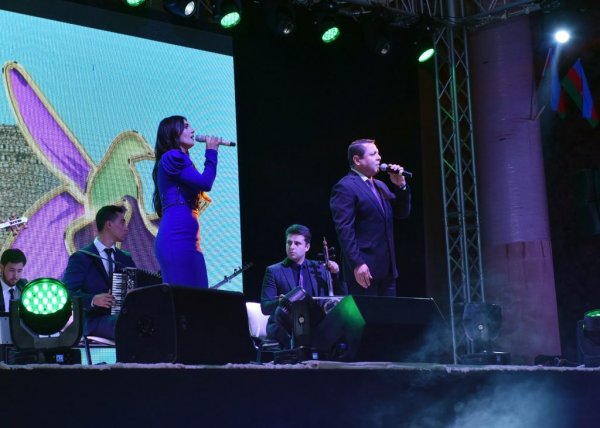 Sumqayıt şəhərində Zəfər Günü münasibəti ilə möhtəşəm konsert keçirilib – FOTO