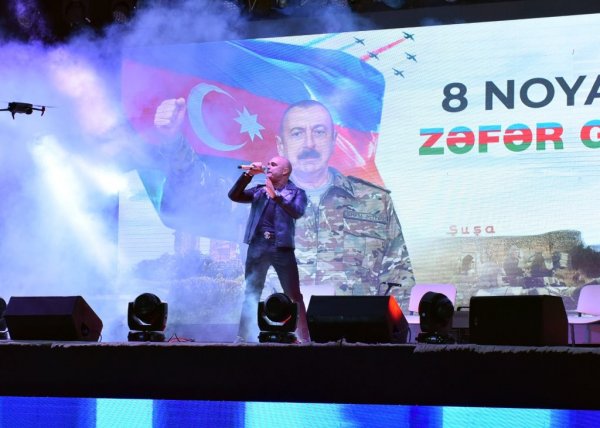 Sumqayıt şəhərində Zəfər Günü münasibəti ilə möhtəşəm konsert keçirilib – FOTO