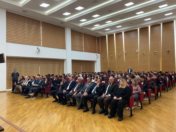 Peşə Təhsil Mərkəzində ümummilli lider Heydər Əliyevin anım günü ilə bağlı tədbir keçirilib - FOTO