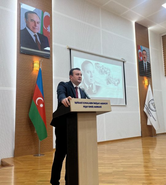 Peşə Təhsil Mərkəzində ümummilli lider Heydər Əliyevin anım günü ilə bağlı tədbir keçirilib - FOTO