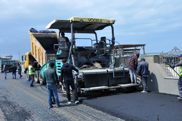 Sumqayıtda yolların asfaltlanması davam edir – FOTO