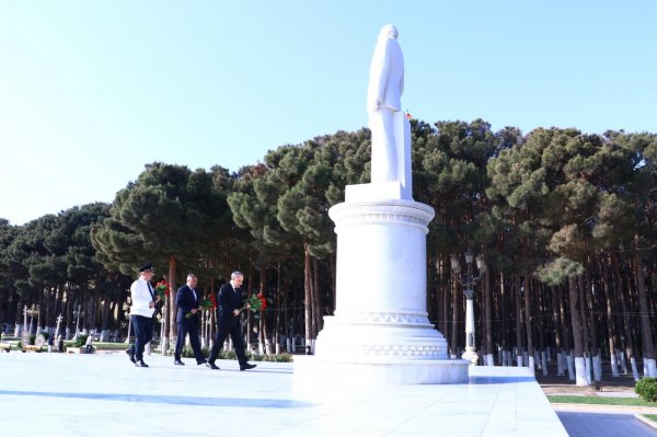 Baş prokuror Abşeronda vətəndaşları qəbul etdi - FOTOLAR