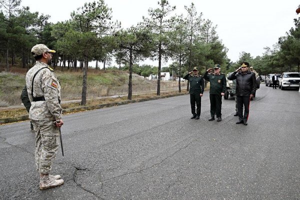 Azərbaycan və İran birgə hərbi təlimlərə başladı - YENİLƏNİB (FOTO)