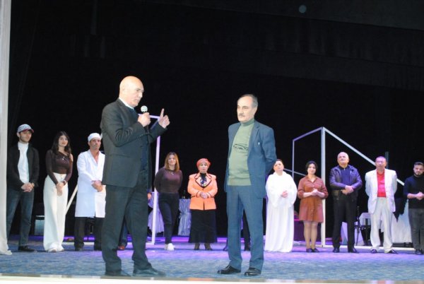 Sumqayıt teatrı “Narkoman” tamaşasını təqdim edib - FOTOLAR