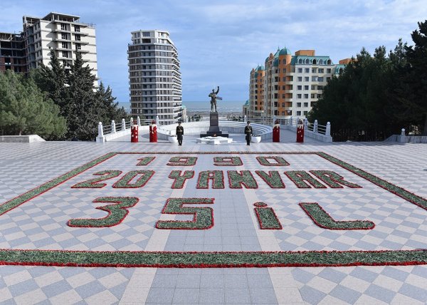 Sumqayıtda 20 Yanvar faciəsinin 35-ci ildönümü ilə əlaqədar anım mərasimi keçirilib -FOTOLAR