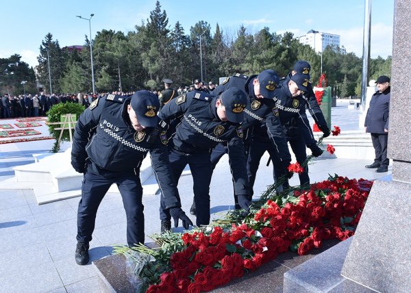 Sumqayıtda 20 Yanvar faciəsinin 35-ci ildönümü ilə əlaqədar anım mərasimi keçirilib -FOTOLAR