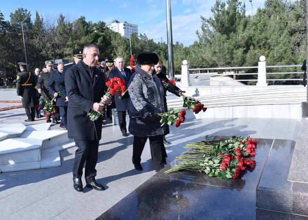 Sumqayıtda 20 Yanvar faciəsinin 35-ci ildönümü ilə əlaqədar anım mərasimi keçirilib -FOTOLAR