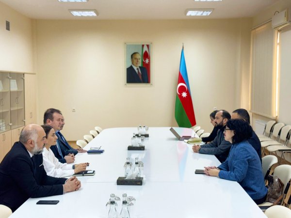 Peşə Təhsil Mərkəzində “UNİPER” şirkətinin və Alman-Azərbaycan Xarici Ticarət Palatasının (AHK Azərbaycan) nümayəndələri ilə görüş keçirilib