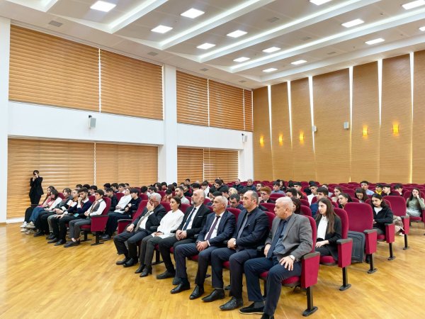 Peşə Təhsil Mərkəzində “UNİPER” şirkətinin və Alman-Azərbaycan Xarici Ticarət Palatasının (AHK Azərbaycan) nümayəndələri ilə görüş keçirilib