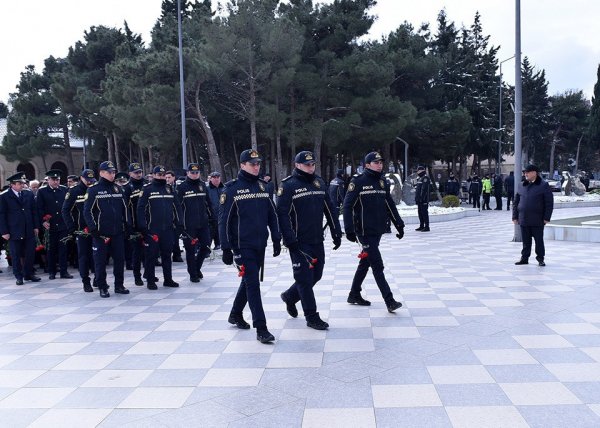 Sumqayıtda Xocalı soyqırımı qurbanlarının xatirəsi anılıb - FOTO