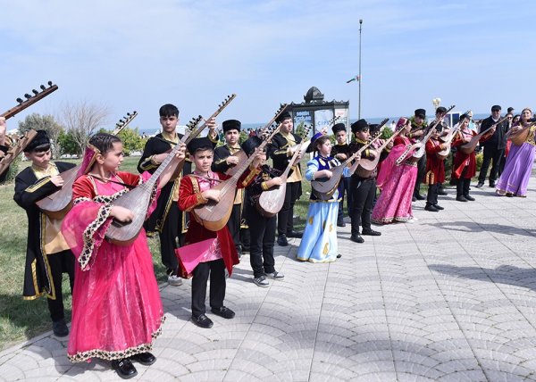 Sumqayıtda Novruz bayramı münasibətilə möhtəşəm tədbir keçirildi – FOTO