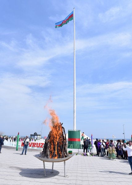 Sumqayıtda Novruz bayramı münasibətilə möhtəşəm tədbir keçirildi – FOTO