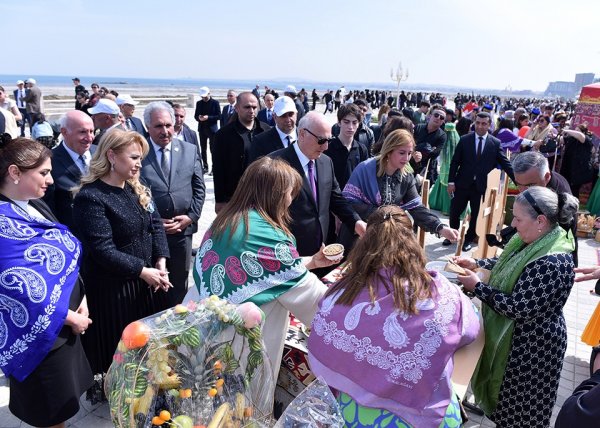 Sumqayıtda Novruz bayramı münasibətilə möhtəşəm tədbir keçirildi – FOTO