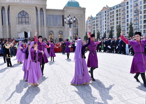 Sumqayıtda Novruz bayramı münasibətilə möhtəşəm tədbir keçirildi – FOTO