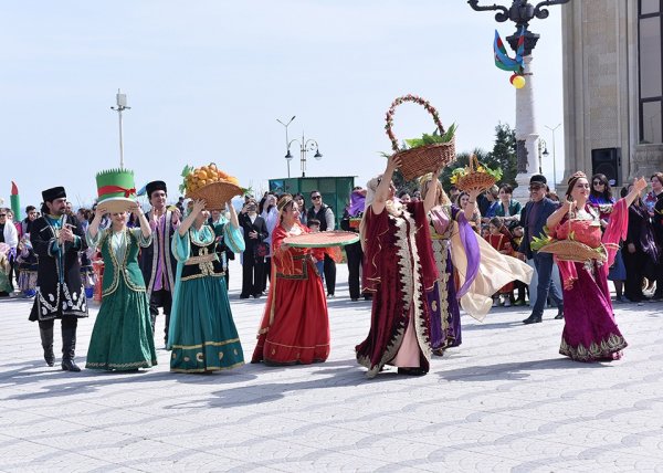 Sumqayıtda Novruz bayramı münasibətilə möhtəşəm tədbir keçirildi – FOTO