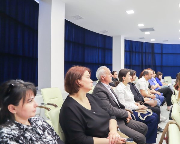 Sumqayıtda psixoloji sağlamlığın və qidalanmanın müalicəyə təsirinə dair tədbir keçirilib Sumqayıtda psixoloji sağlamlığın və qidalanmanın müalicəyə təsirinə dair tədbir keçirilib
