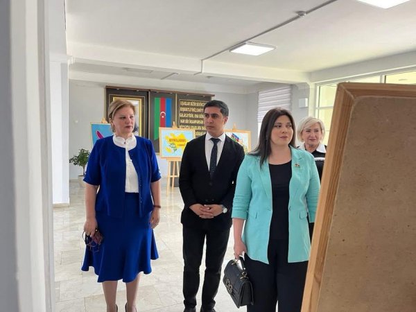 Deputat Səbinə Salmanovanın təşəbbüsü ilə sağlamlıq imkanları məhdud uşaqlara hədiyyələr verilib