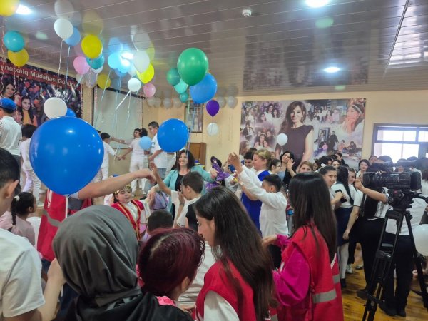 Deputat Səbinə Salmanovanın təşəbbüsü ilə sağlamlıq imkanları məhdud uşaqlara hədiyyələr verilib