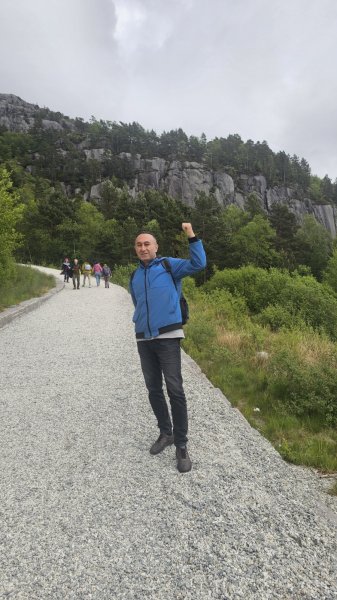 Fyordlar, qayalar və yeraltı tunellər ölkəsi Norveç - Preikestolendən REPORTAJ