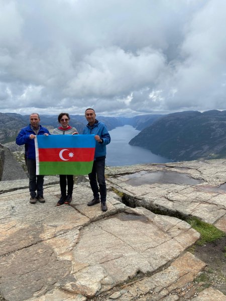 Fyordlar, qayalar və yeraltı tunellər ölkəsi Norveç - Preikestolendən REPORTAJ