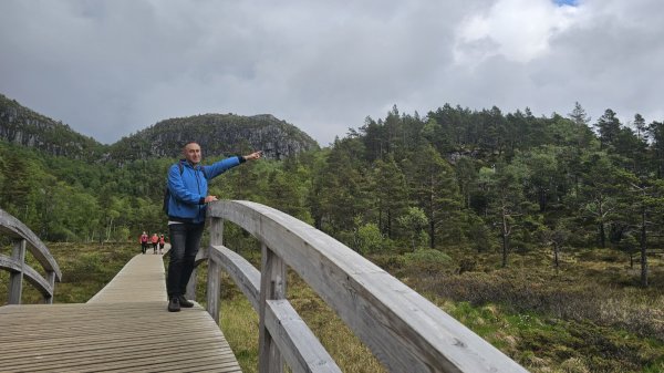 Fyordlar, qayalar və yeraltı tunellər ölkəsi Norveç - Preikestolendən REPORTAJ