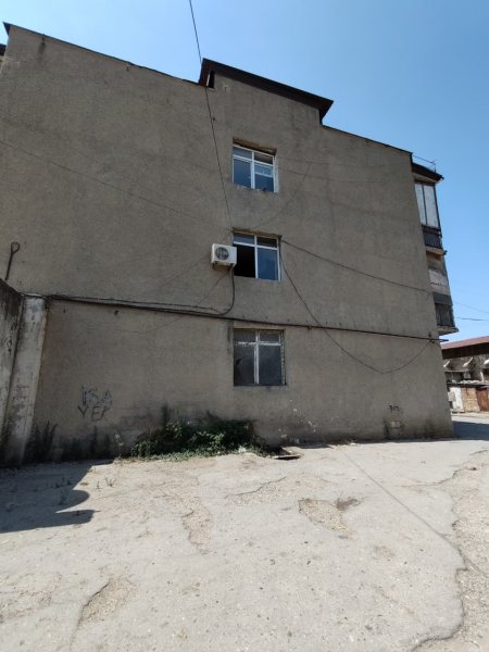Sakinlər cana yığıldı: Sumqayıtda binanı su basıb, elektrik şitləri partlayır