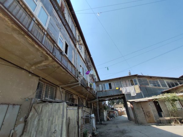Sakinlər cana yığıldı: Sumqayıtda binanı su basıb, elektrik şitləri partlayır