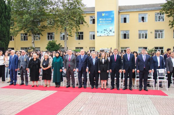 Mingəçevir Dövlət Universitetində Bilik Günü təntənəli şəkildə qeyd olunub (FOTO)