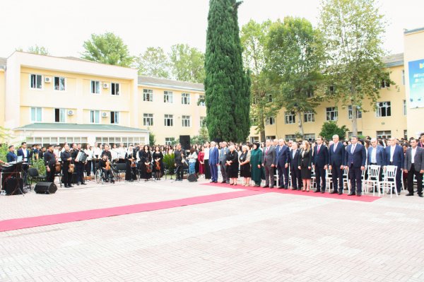 Mingəçevir Dövlət Universitetində Bilik Günü təntənəli şəkildə qeyd olunub (FOTO)