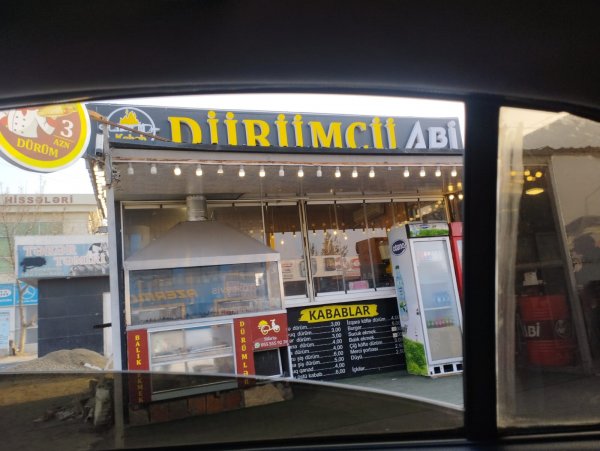 “3 manata kabab” şübhəsi: Sumqayıtda sakinlər mənşəyi bilinməyən ət məhsullarından narahatdır FOTO