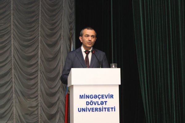 Mingəçevir Dövlət Universitetində Konstitusiya Gününə həsr olunmuş konfrans keçirilib
