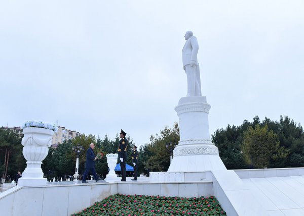 Sumqayıt şəhərində Ümummilli Lider Heydər Əliyevin anım mərasimi keçirilib - FOTOLAR