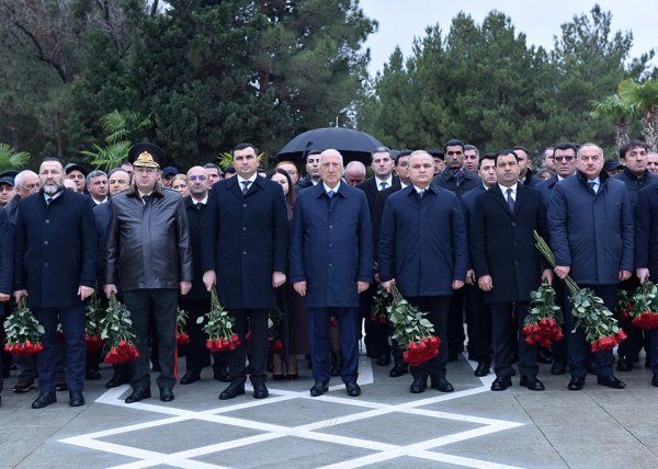 Sumqayıt şəhərində Ümummilli Lider Heydər Əliyevin anım mərasimi keçirilib - FOTOLAR
