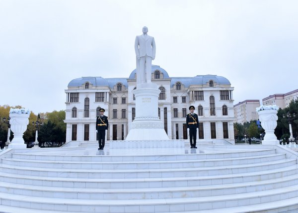 Sumqayıt şəhərində Ümummilli Lider Heydər Əliyevin anım mərasimi keçirilib - FOTOLAR