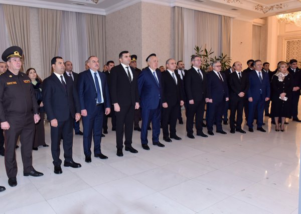 Sumqayıt şəhərində Ümummilli Lider Heydər Əliyevin anım mərasimi keçirilib - FOTOLAR