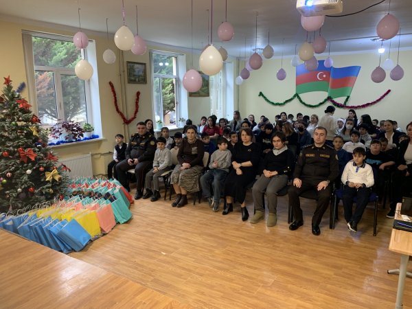 FHN xüsusi təhsil məktəbində maarifləndirmə tədbiri keçirib (video, foto) FHN xüsusi təhsil məktəbində maarifləndirmə tədbiri keçirib (video, foto)