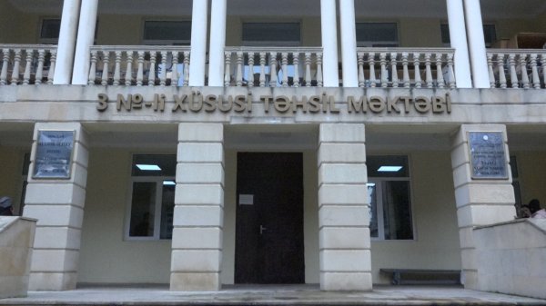 FHN xüsusi təhsil məktəbində maarifləndirmə tədbiri keçirib (video, foto) FHN xüsusi təhsil məktəbində maarifləndirmə tədbiri keçirib (video, foto)