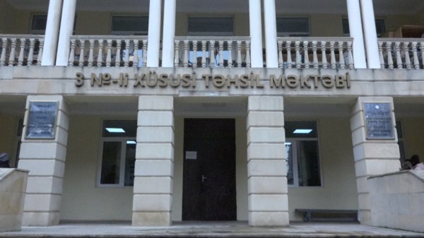 FHN xüsusi təhsil məktəbində maarifləndirmə tədbiri keçirib (video, foto) FHN xüsusi təhsil məktəbində maarifləndirmə tədbiri keçirib (video, foto)