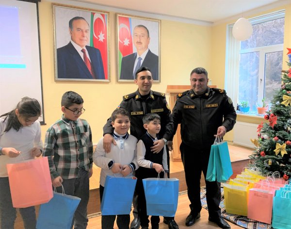 FHN xüsusi təhsil məktəbində maarifləndirmə tədbiri keçirib (video, foto) FHN xüsusi təhsil məktəbində maarifləndirmə tədbiri keçirib (video, foto)