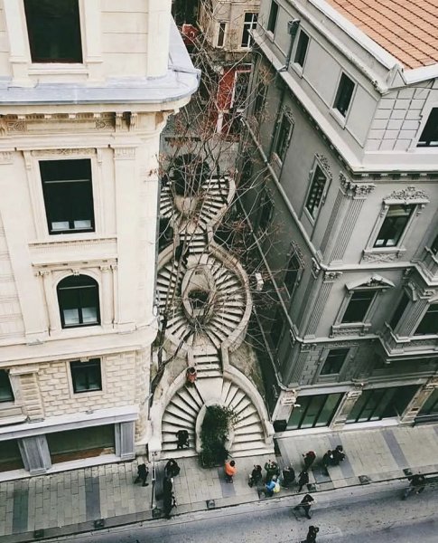 Sumqayıt üçün yeni bir memarlıq imzası - Pilləkən abidəsi yaradılsın! (TƏKLİF)