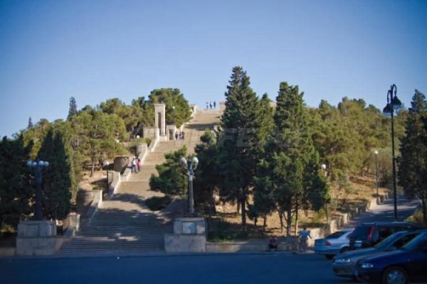 Sumqayıt üçün yeni bir memarlıq imzası - Pilləkən abidəsi yaradılsın! (TƏKLİF)