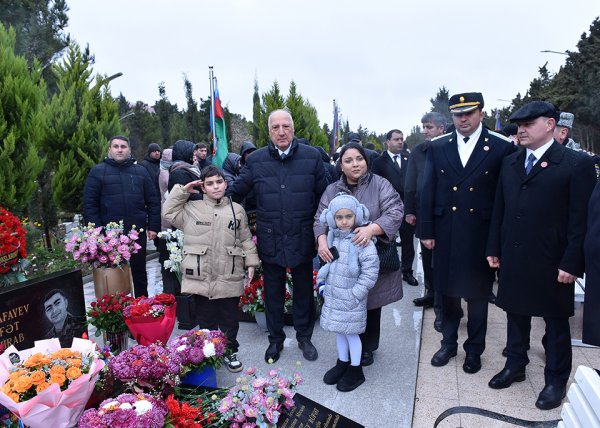 Sumqayıtda 20 Yanvar faciəsinin 36-cı ildönümü ilə əlaqədar anım mərasimi keçirilib - FOTOLAR