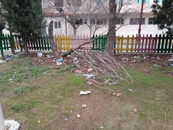 Sumqayıtda Lüdviqshafen Parkı: Uşaqlar üçün nəzərdə tutulan məkan, dostluq simvolunun baxımsız taleyi