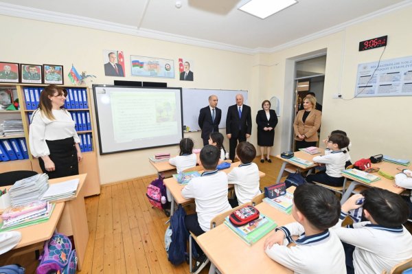 Elm və təhsil naziri Sumqayıtdakı 1 nömrəli tam orta məktəbdə - FOTOLAR